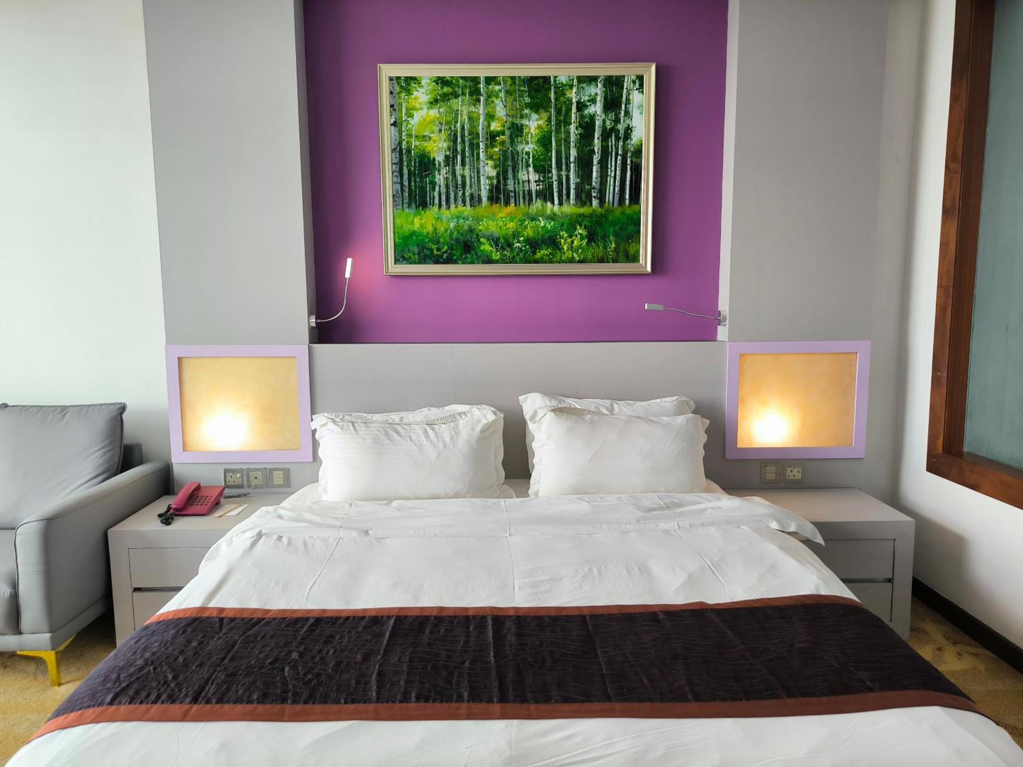 Meritz Hotel Miri Buitenkant foto